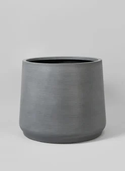 Alaric Gray Fiber Planter