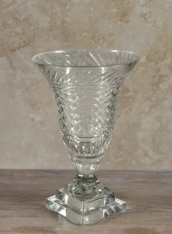 Harem Cut Work Crystal Glass Urn