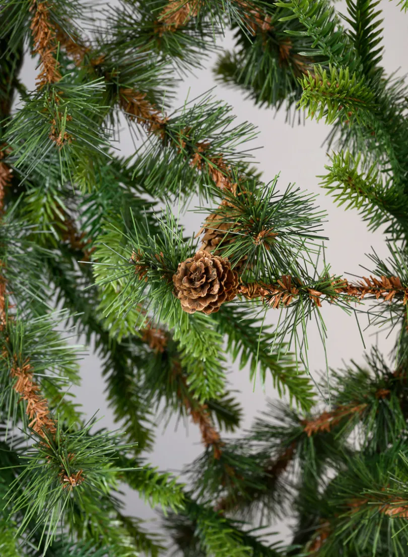80in Long PE/Hard Needle Garland, 360 Tips, 16 Pinecones