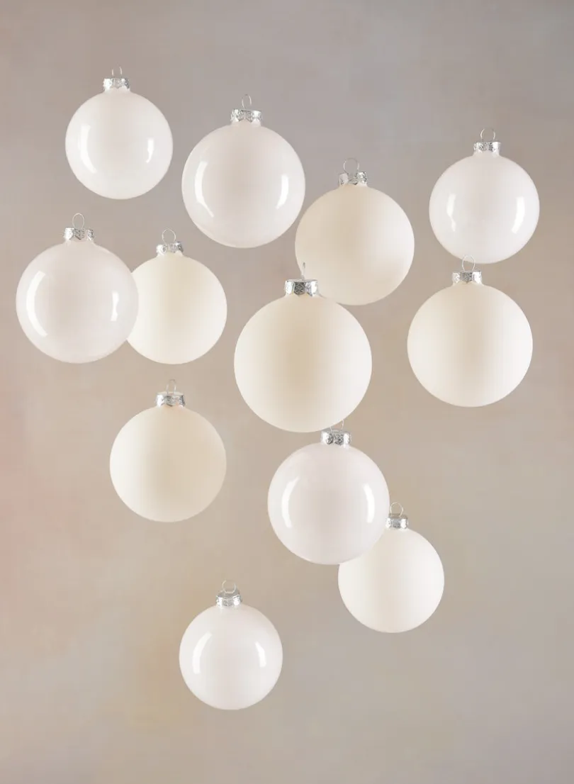 3 1/8in Round Matte Pearl Glass Balls (80mm)