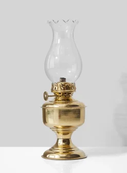 9.5in Tall Heritage Brass Table Oil Lamp