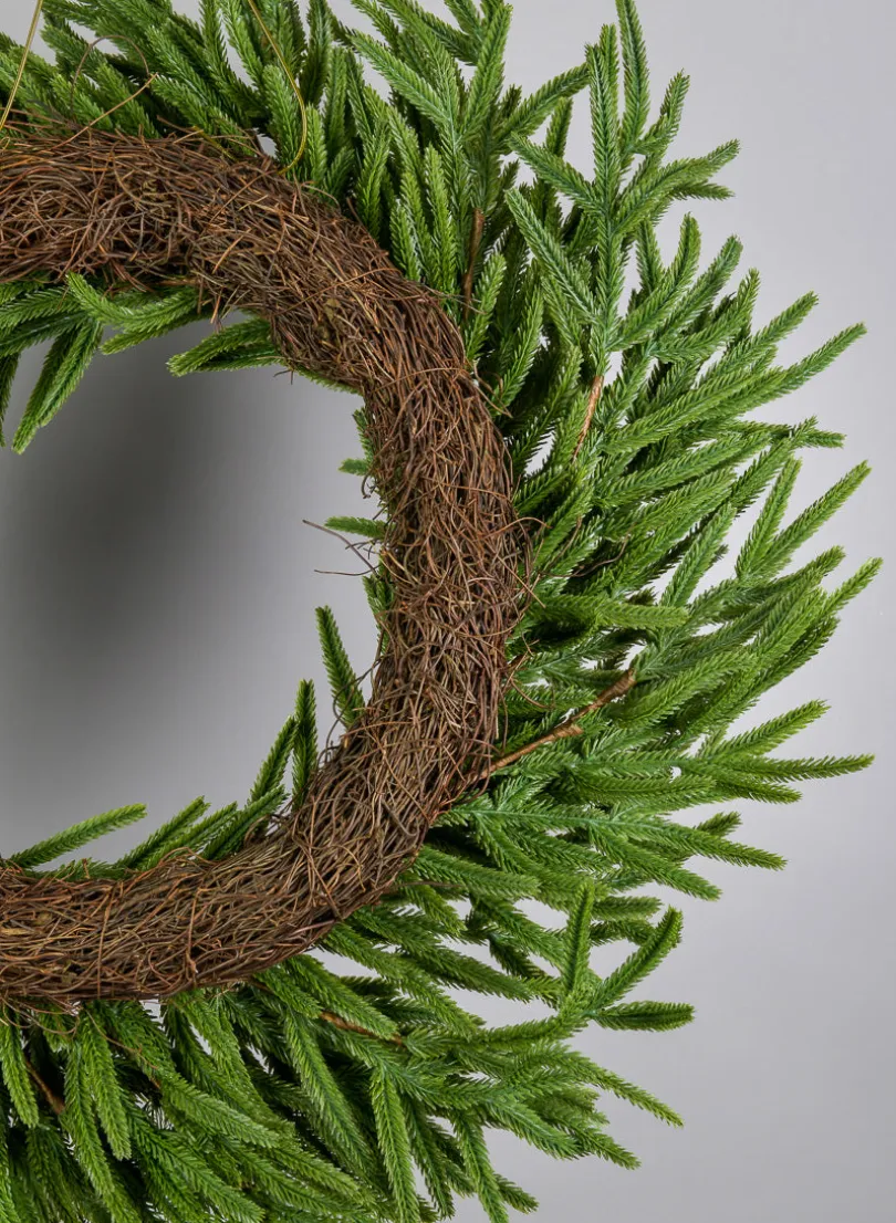 26in Wide Real Touch Tasmanian Cedar Pine Wreath