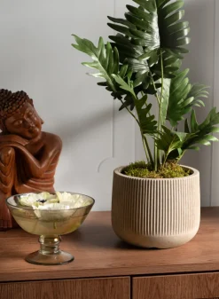 Romano Aged White Real Look PVC Ridged Planter