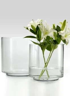 Round Glass Vase with Raised Bottom