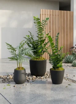 Sierra Aged Black Real Look PVC Planter